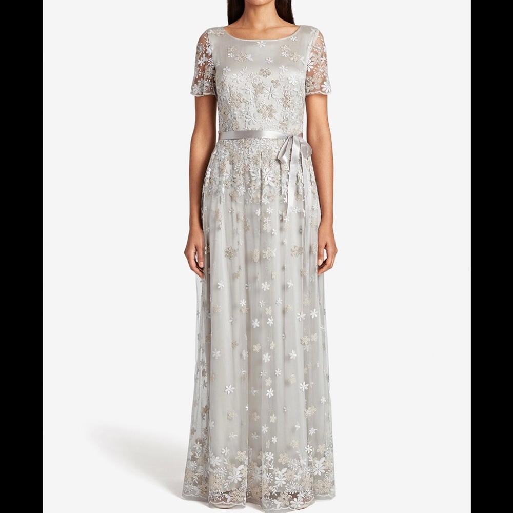 💫Silver/Gray Floral dress